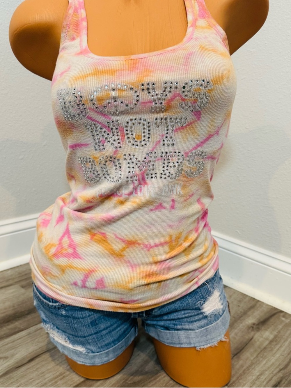 Victorias Secret PINK Tie Dye Y2K Vintage Tank Top Small “Boys Not Bombs”
